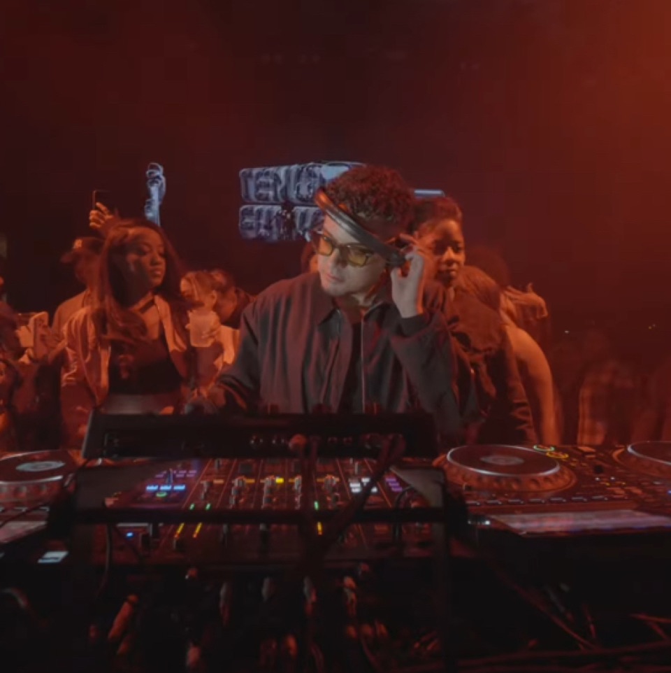 Gio Sandz DJ set | Tengo Funk | Outset Chicago